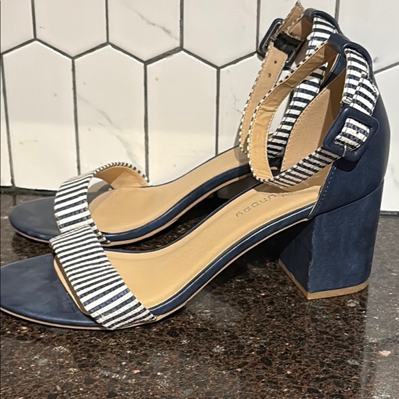 All In Navy and Indigo Striped Ankle Strap Heels CL by Laundry size 9M - Picture 5 of 10